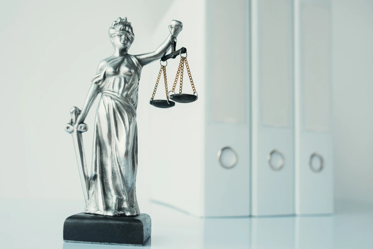 Les plateformes en ligne face à la justice : vers une responsabilité pénale accrue ?